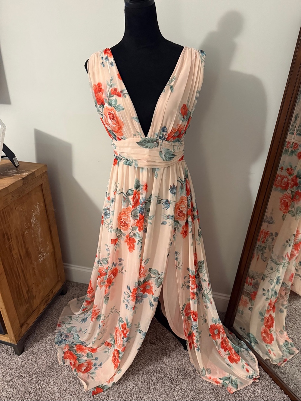Lulu's Peach Blush Floral V-Neck Maxi Dress